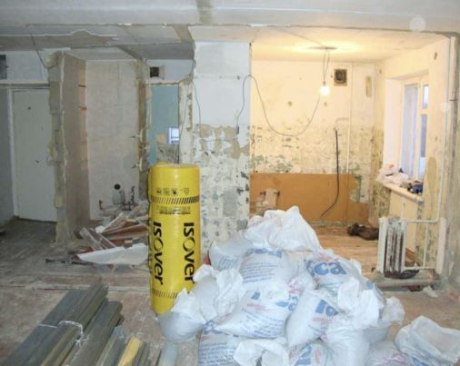 Ремонтні роботи та  демонтаж з вивозом сміття