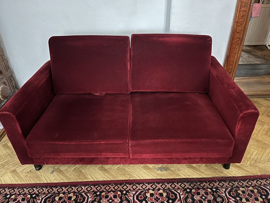 Kanapa w kolorze czerwonym + fotel