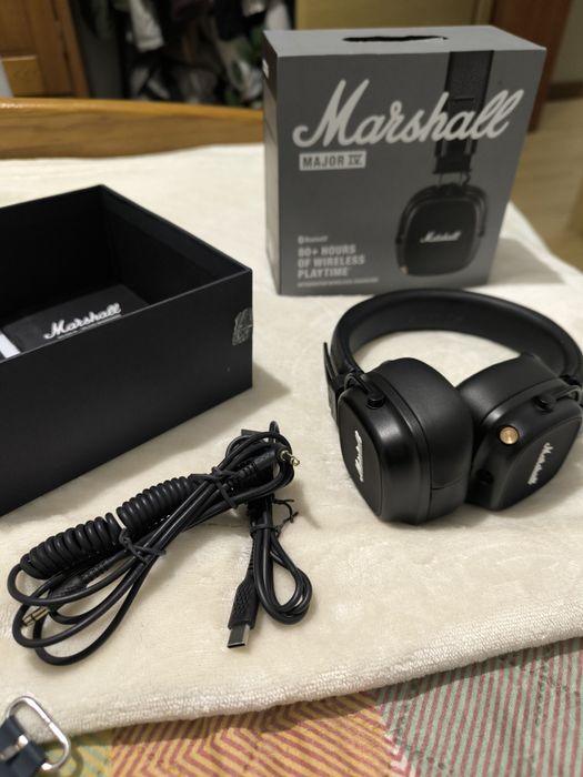 Marshall IV Praticamente Novos/caixa/livros