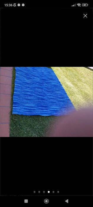 2 carpetes azuis como novas de