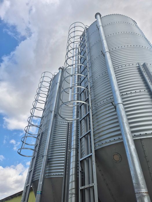 ZŁOŻONY 28T NOWY Silos  - 37,9m³ 6 nóg KOMPLETNY – 16 500 pln - najtaniej