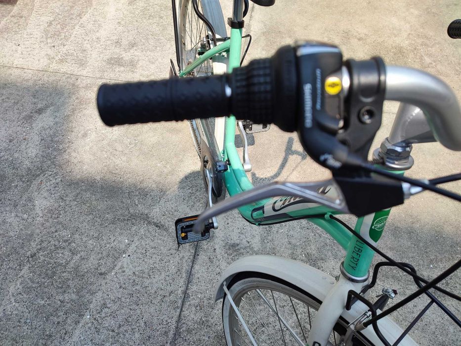 Bicicleta de passeio Nova