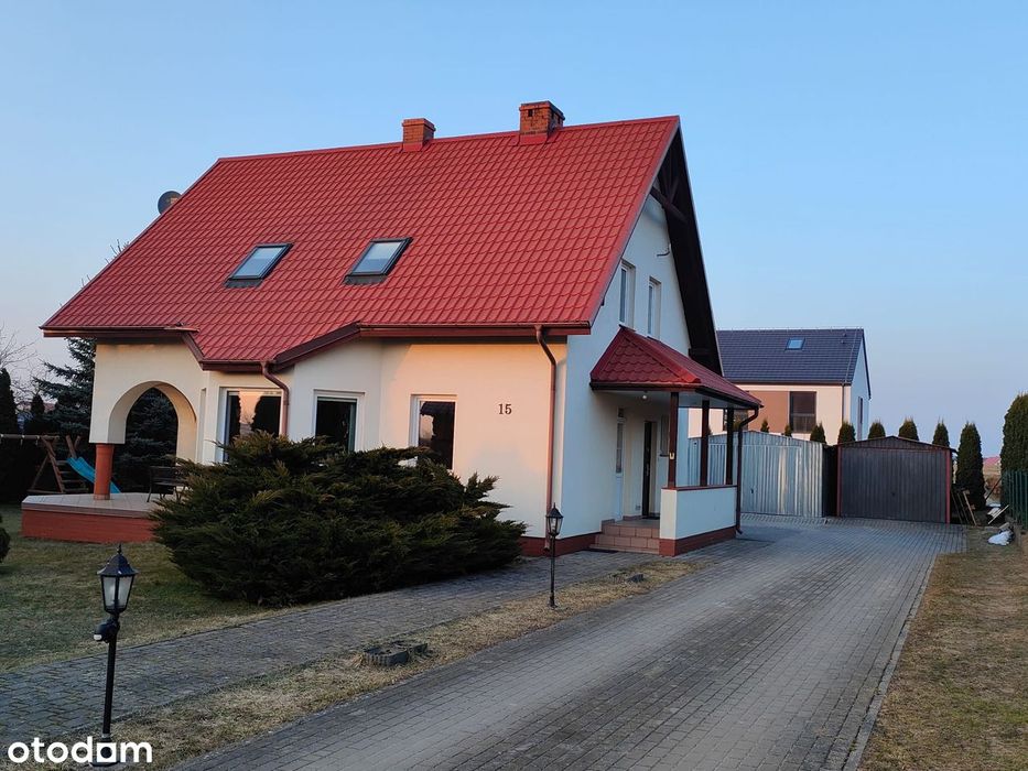 Przestronny dom wolnostojący z garażem