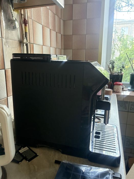 DeLonghi Eletta Explore ECAM450.65.G / почти новая / Cold Bre