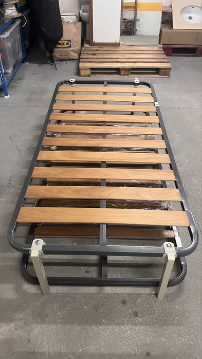 Divã / Sofá-cama extensível em madeira e metal – 190 × 80 cm