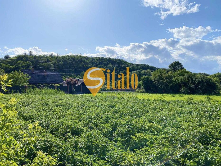 Ділянка з видом на К. Карпати, поруч із озером Підгірці