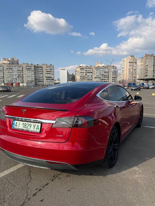 Tesla model S 85P