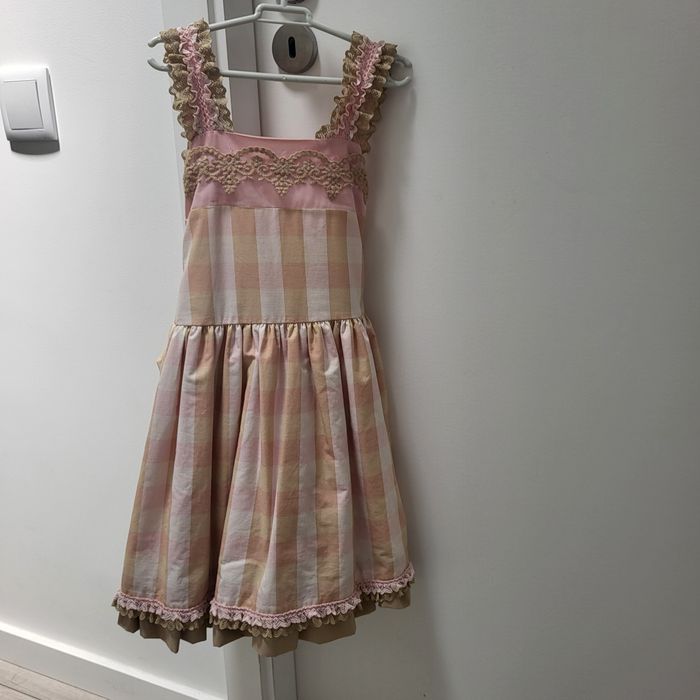 Lindo vestido 6/8 anos