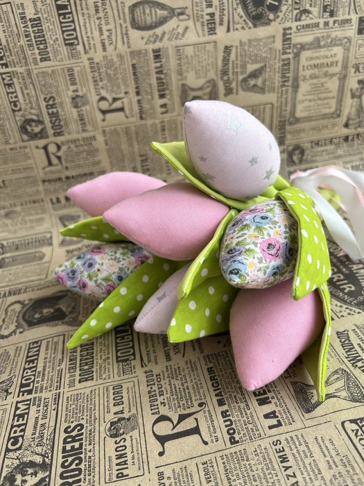 Тюльпани текстильні