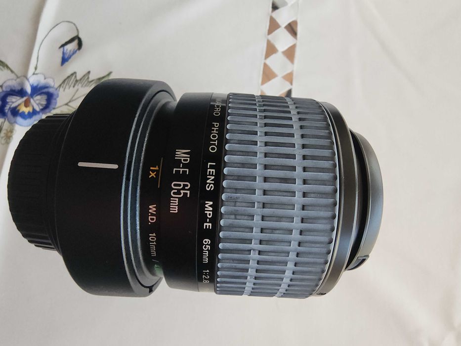 Canon MP-E 65mm f/2.8 1-5x Macro Photo