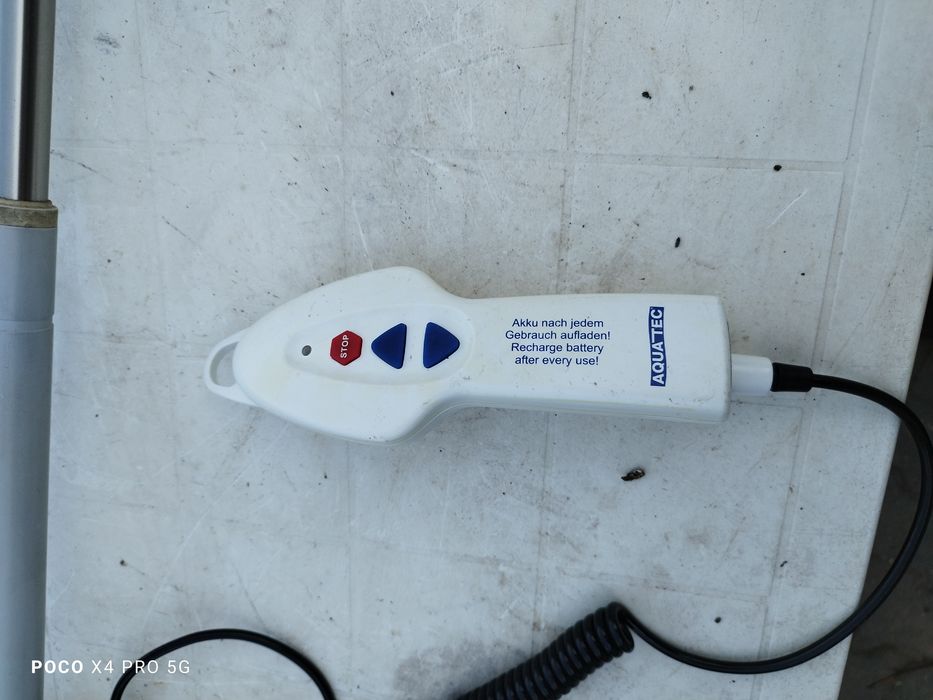 Pilot z akumulatorem do podnośnika wannowego Aquatec Orca