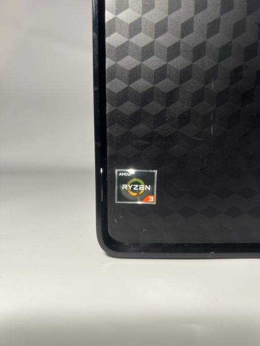 Desktop HP AMD RYZEN 3