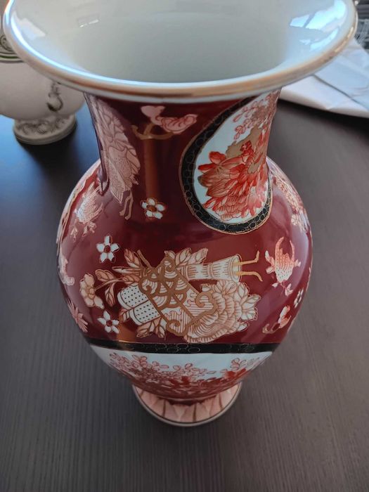 Pote em Porcelana de Macau