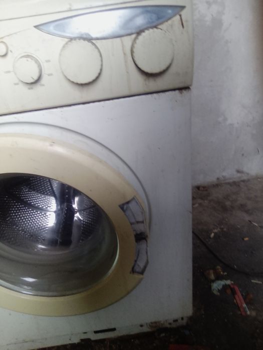 Продам стиральную машинку бу.