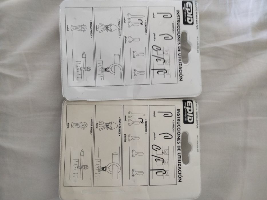 Molas para prender cortinas ou cortinados