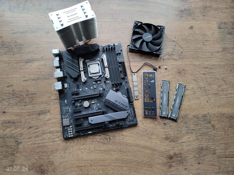 Комплект Core I7 8700k Asus Rog Strix z390 ddr4 16gb