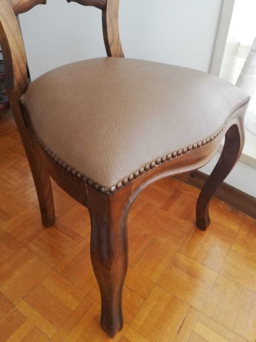 Mesa de Jantar extensível em madeira maciça - antiga em excelente estado - antiguidade bem cuidada