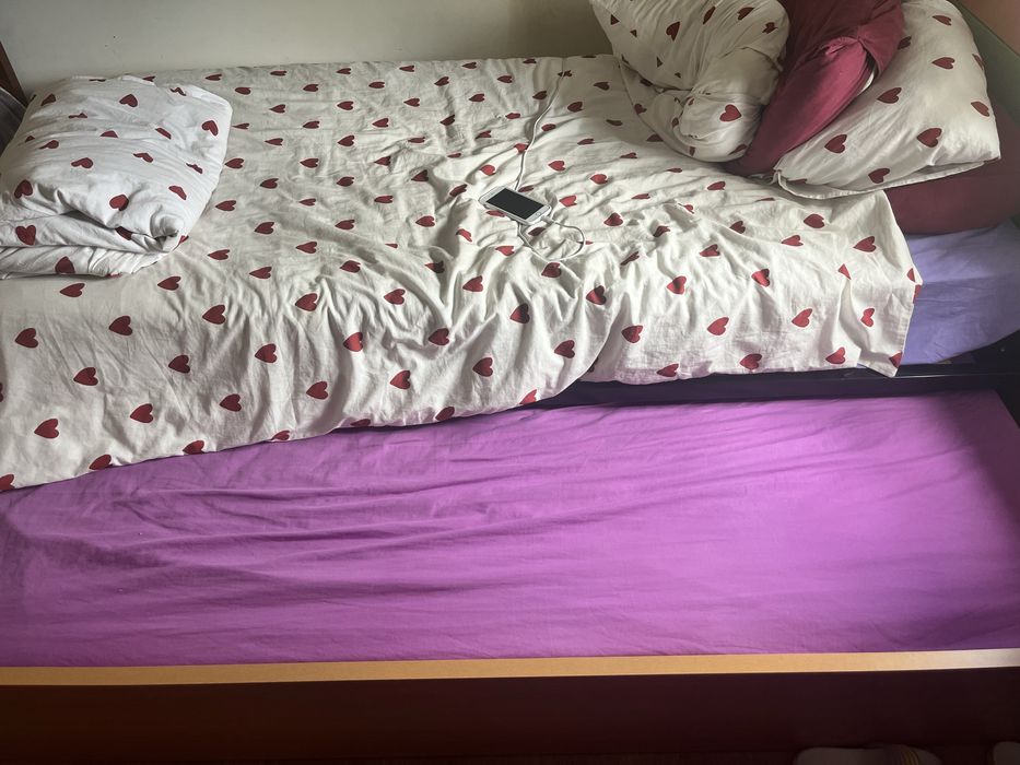Cama infantil com duas camas