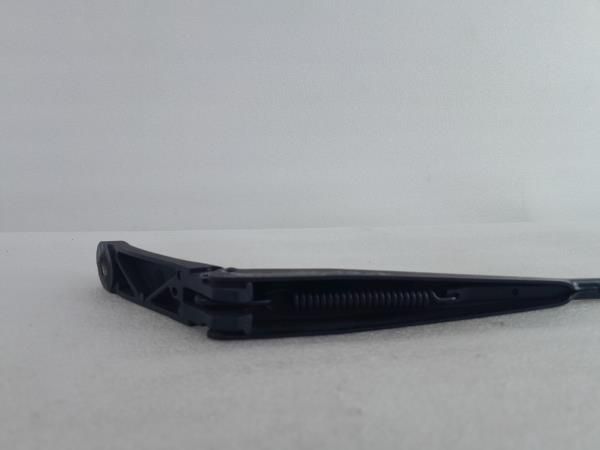 Haste / braço de escova limpa vidros frente direita SEAT Leon (5F1)