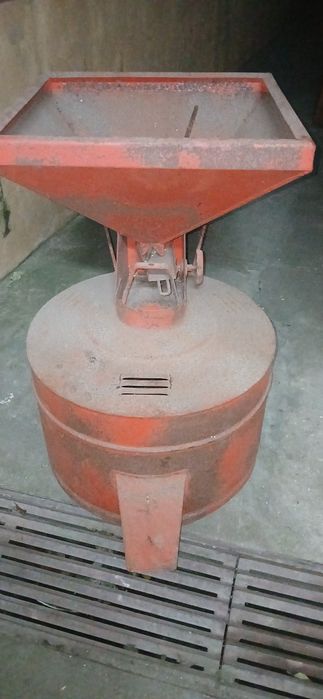 Moinho de milho eletrico