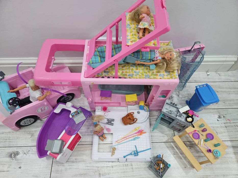 Kamper Barbie+dodatki