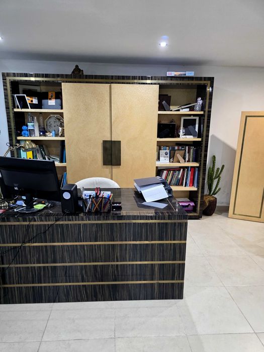 Estante e secretaria home office luxo