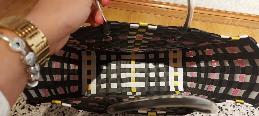 Versatile Mesh Basket64730164132355122