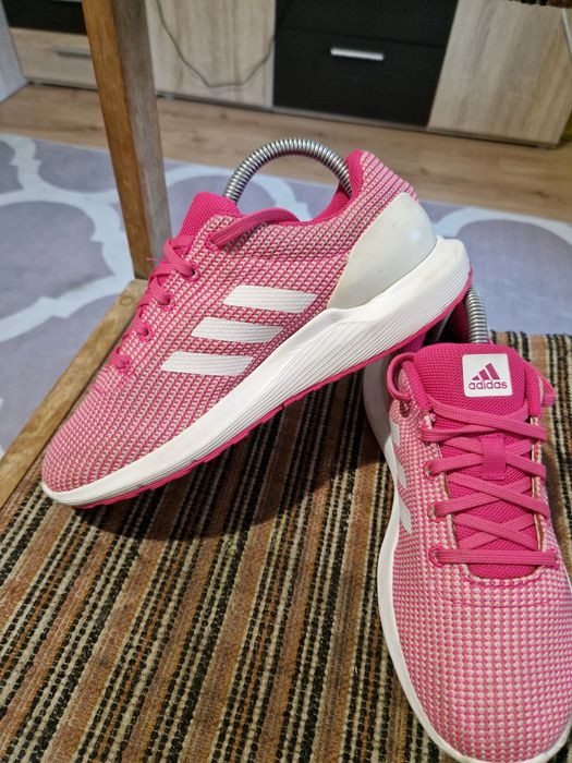 Sneakersy Adidas Cosmic r 38