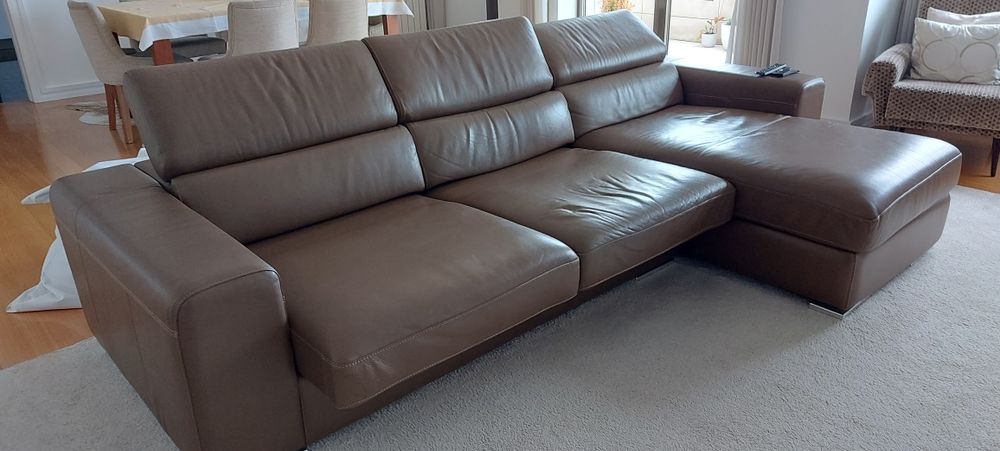 Sofa chateau d'Ax Pele