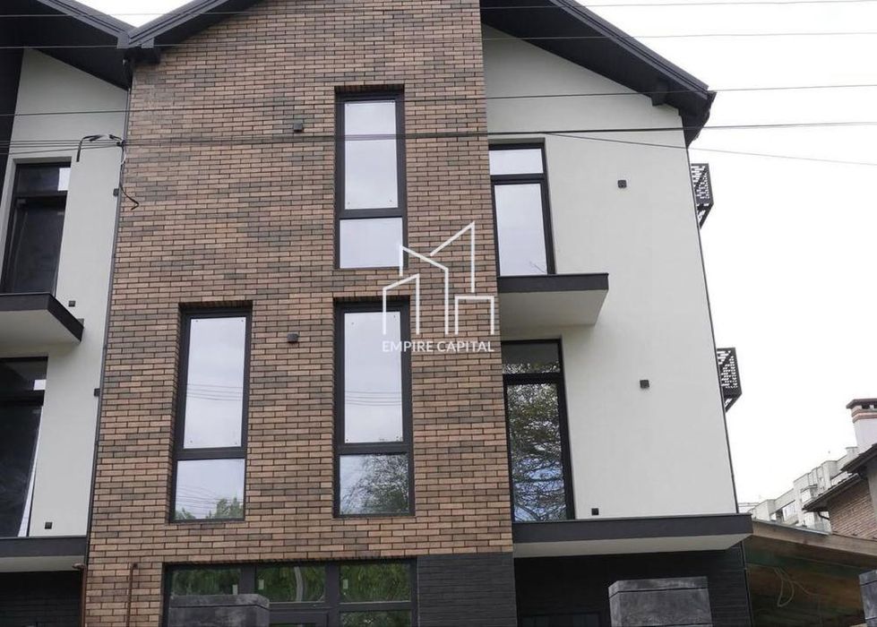 Без комісії Продаж Таунхауса у місті Львів | Гараж + тераса