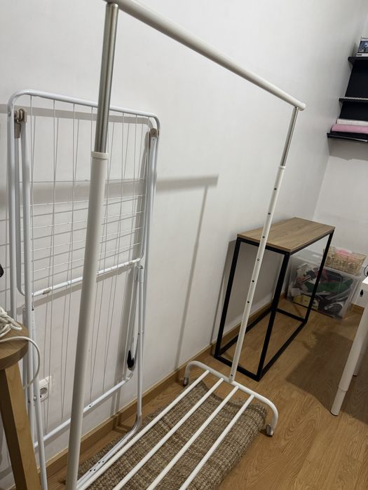 Cabideiro ikea semi novo