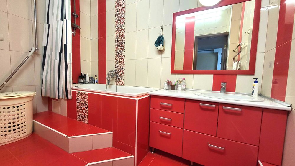 3 комнатная квартира по ул Пухова, дом 2008 г, кирпич mn