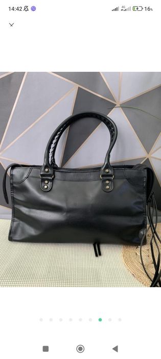 Шкіряна жіноча сумочка