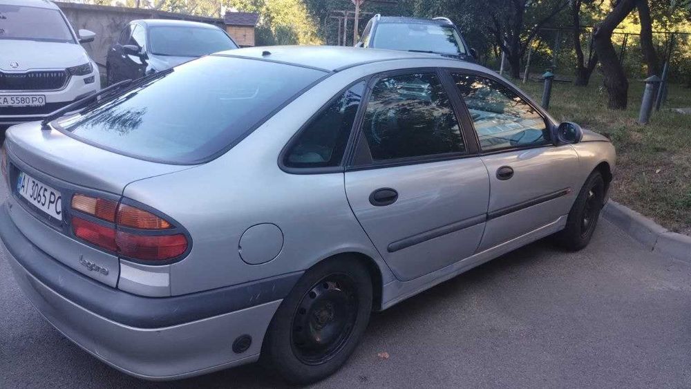 Renault Laguna 1