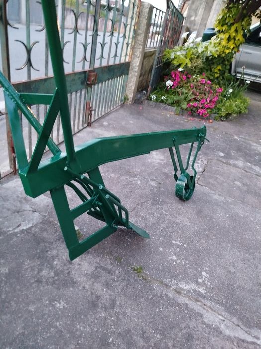 Arado de tirar batatas