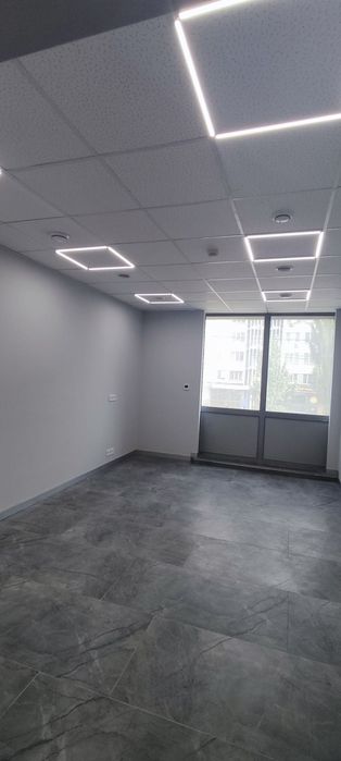Без %. Опенспейс 320 м2. Бізнес-центр. Метро Університет. Центр