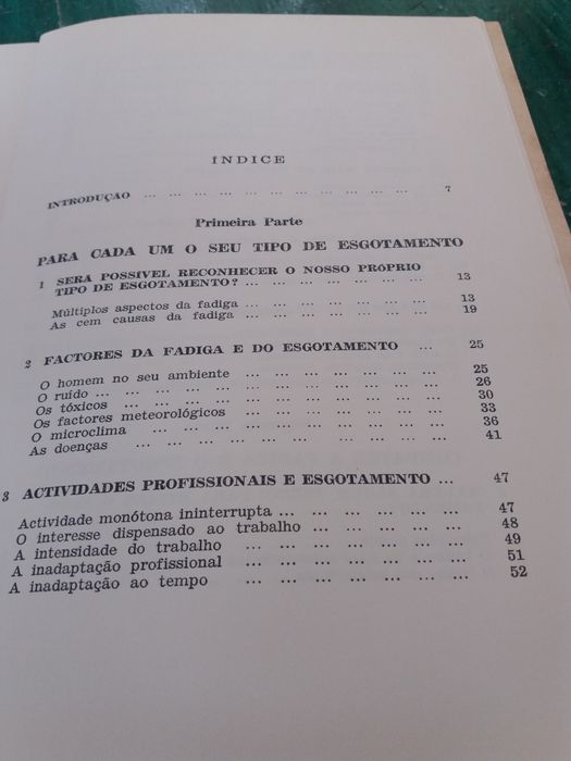 Livro "  A FADIGA" De Leonid Petrescu da Portico.