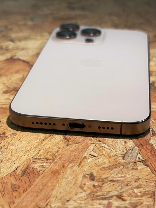 Iphone 16 Pro Max em Excelente Estado