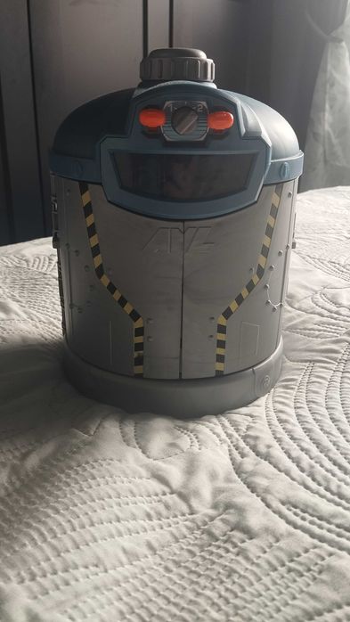 Minionki kapsuła na baterie