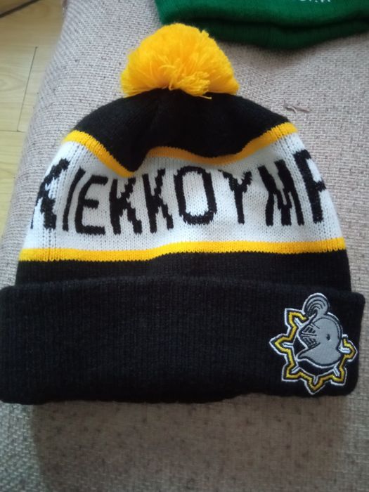 Фінська шапка на підлітка