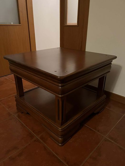 Mesa pequena para sala