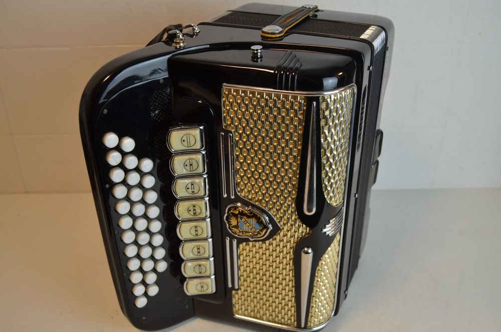 Concertina Adria 4 Voz.N 07