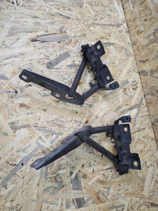 Opel Insignia A Zawiasy maski Z177