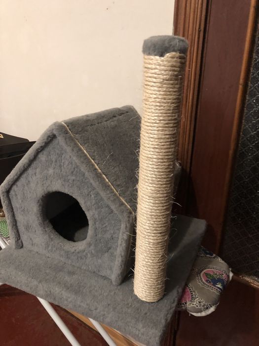 Продам домик для котенка