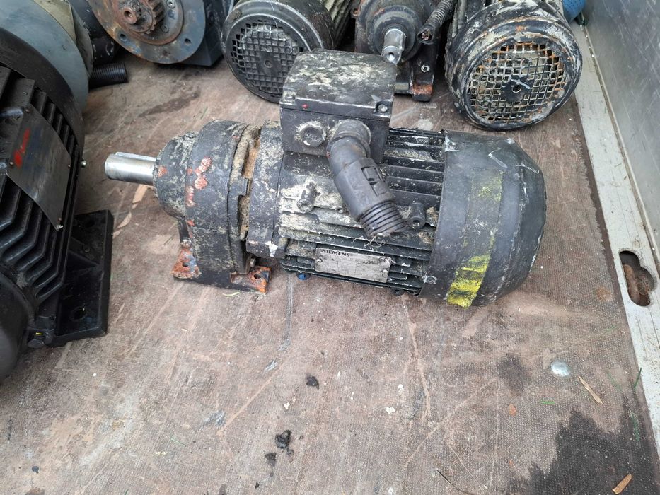 Motoreduktor Siemens 53 obr hamulec
