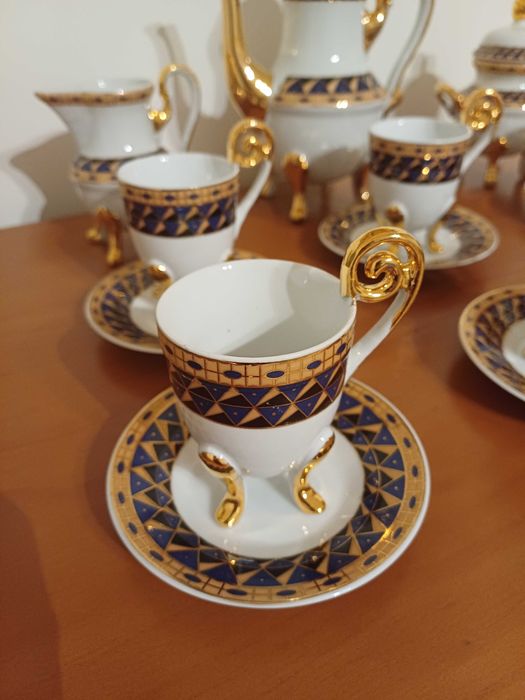 Coffee Cups429088665795962881