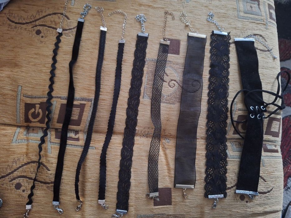 Zestaw 9 chokerów czarnych naszyjniki goth alt koronka zestaw