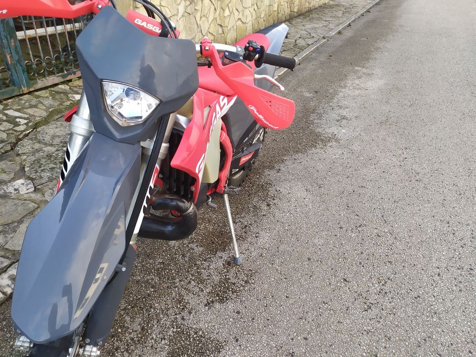 Gasgas EC 250 tpi ano 2021 Yamaha WR 450 ano 2016