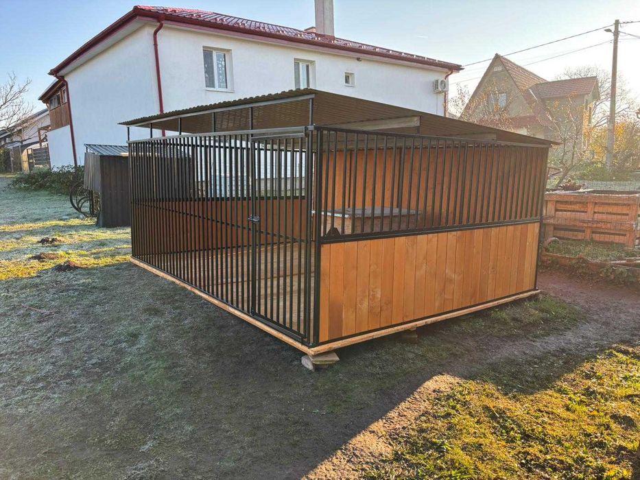 Klatka-boks dla psa-Kojec zewnętrzny