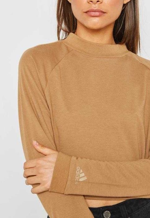 Топ-кроп с технологией Dri-FIT укороченный лонгслив кофта  в рубчик